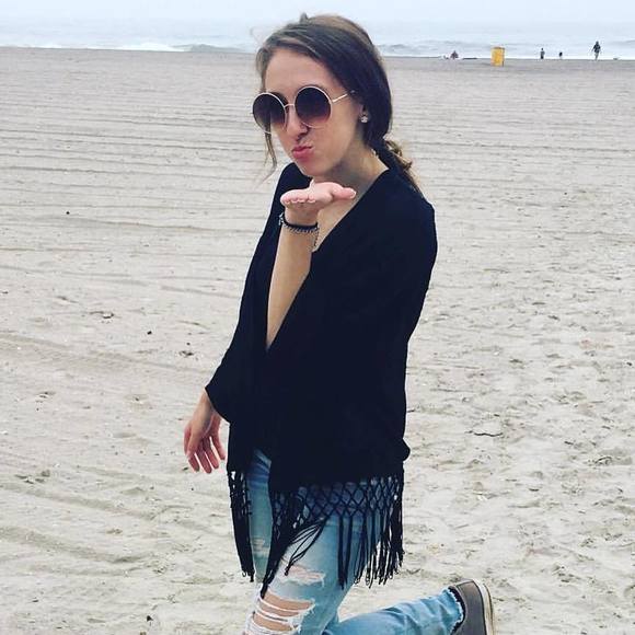 Meet your Posher, Jenna - Picture 1 of 1